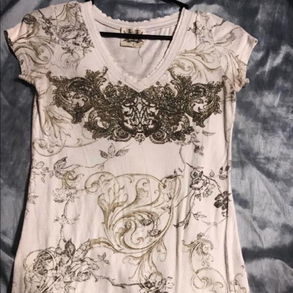 Buckle top